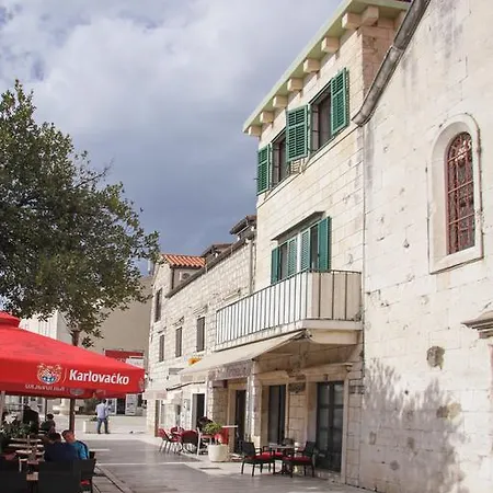 Promenade Apartment