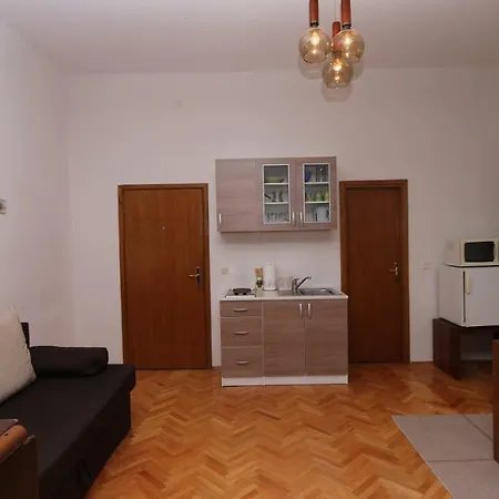 Promenade Apartman *